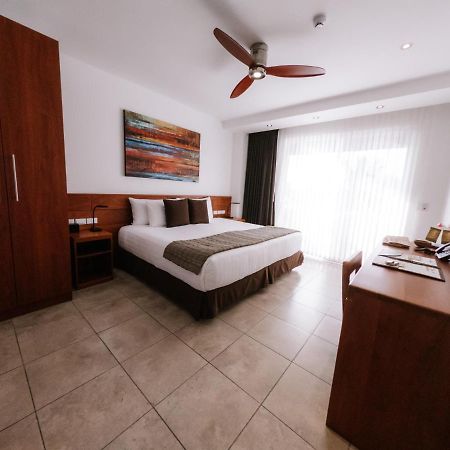 Hotel Cucuve Puerto Ayora  Exteriör bild