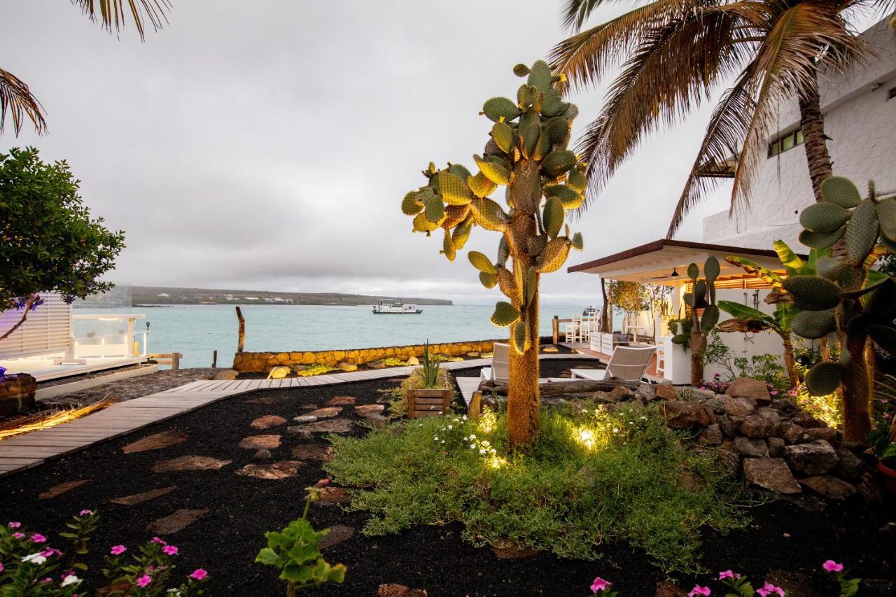 Hotel Cucuve Puerto Ayora  Exteriör bild