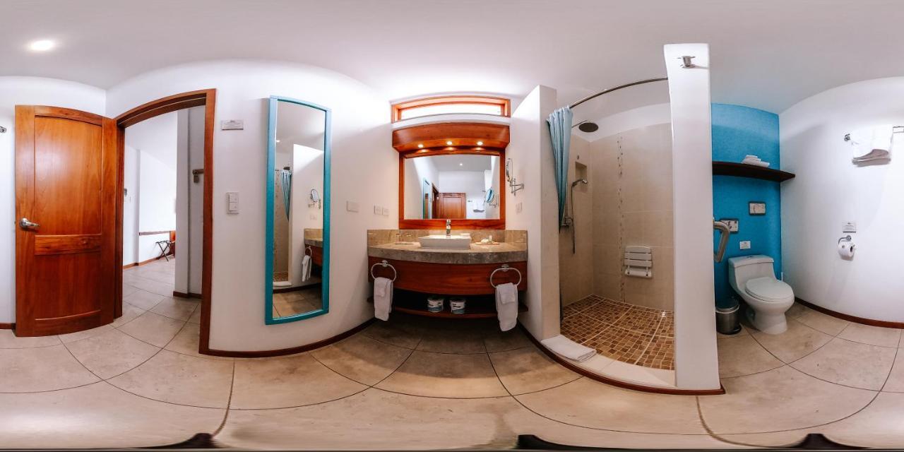 Hotel Cucuve Puerto Ayora  Exteriör bild
