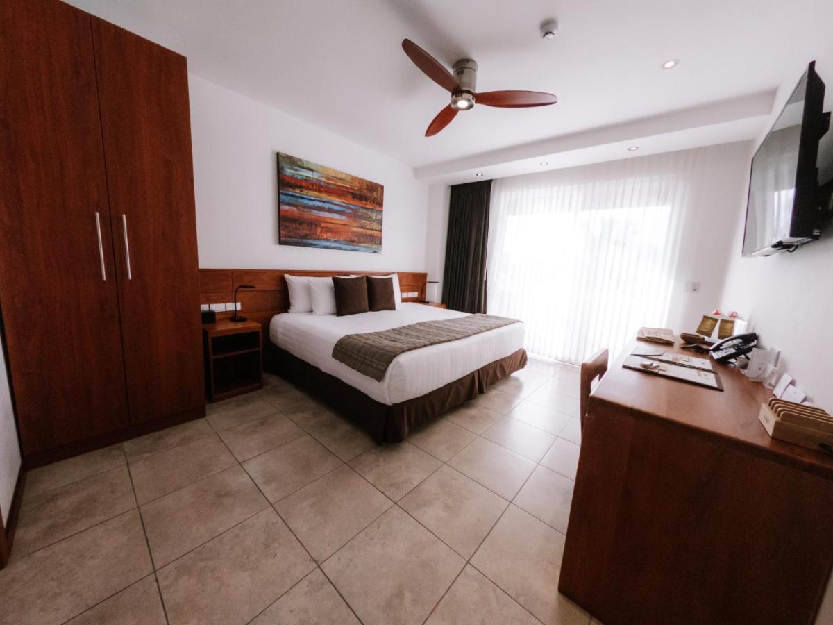 Hotel Cucuve Puerto Ayora  Exteriör bild